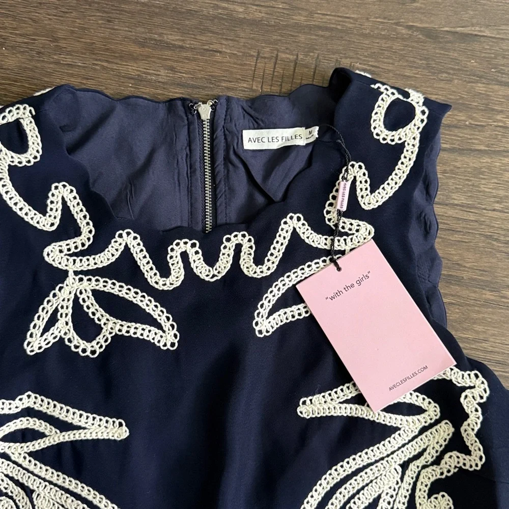 NWT Avec Les Filles Seahorse Embroidery Sleeveless Shell Navy & White Set M/6 - Picture 11 of 12